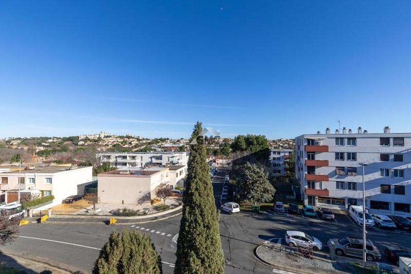 Appartement - 82 m² - 4 pièces