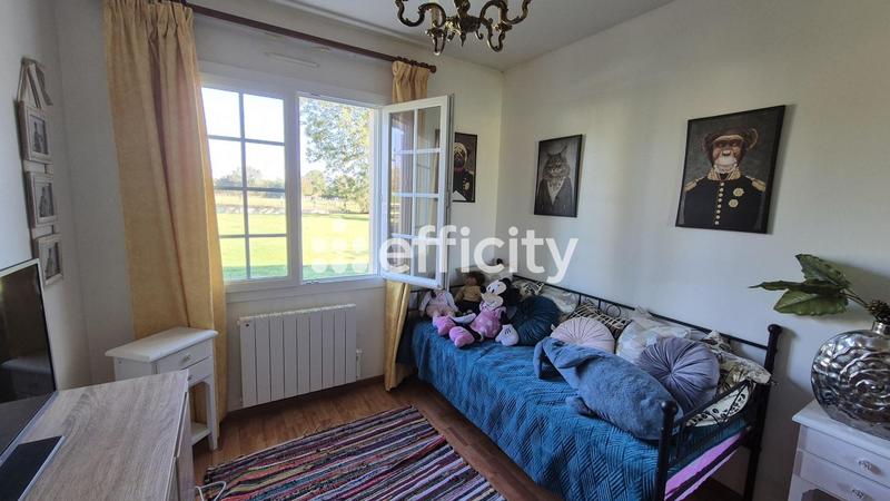 Pavillon - 200 m² - 6 pièces