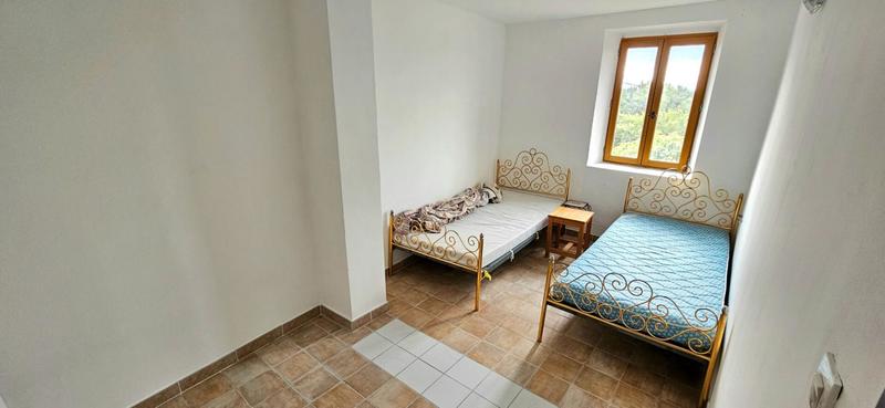 Maison - 230 m² - 6 pièces