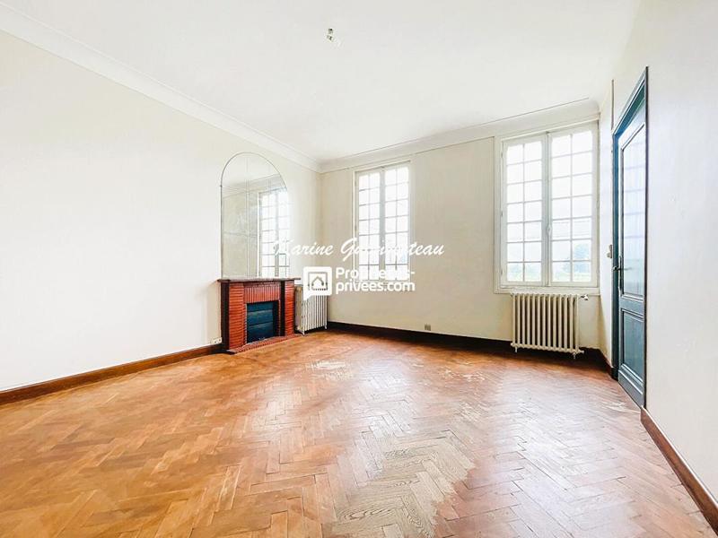 Maison - 200 m² - 9 pièces