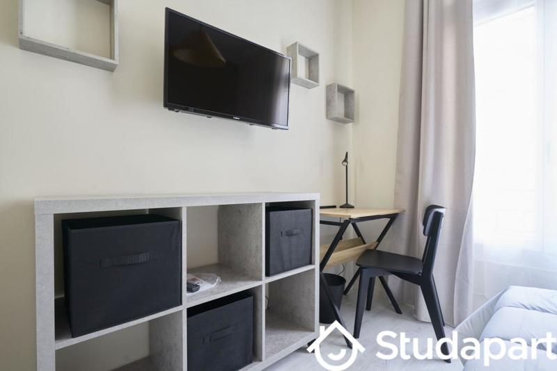 Chambre - 13 m² - 1 pièce