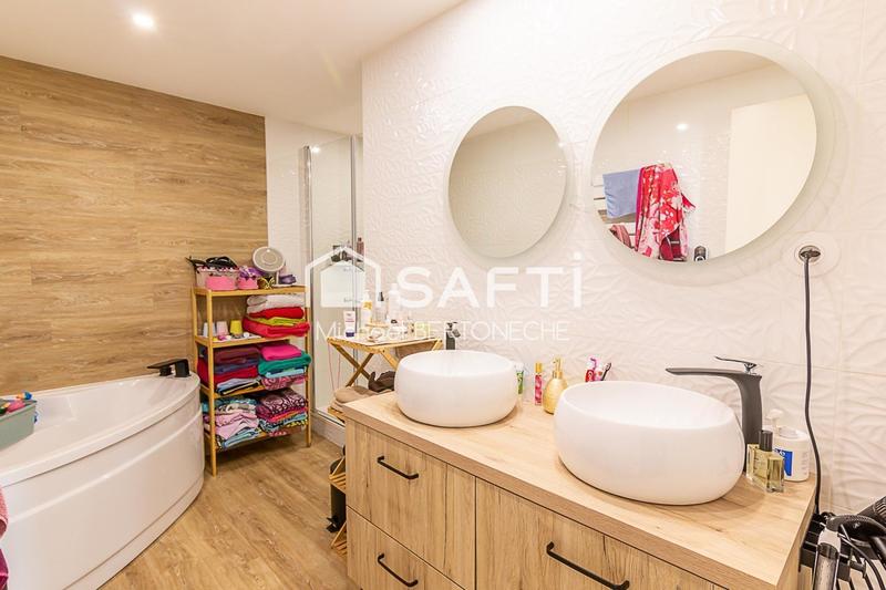 Maison - 175 m² - 7 pièces