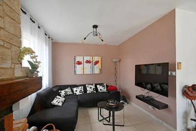 Maison - 90 m² - 5 pièces