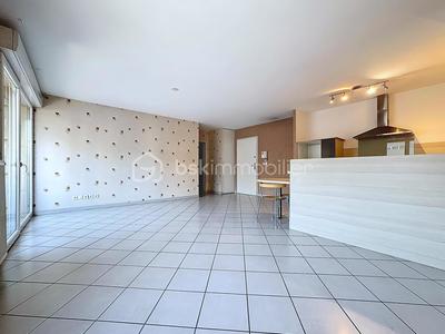 Appartement - 83 m² - 4 pièces