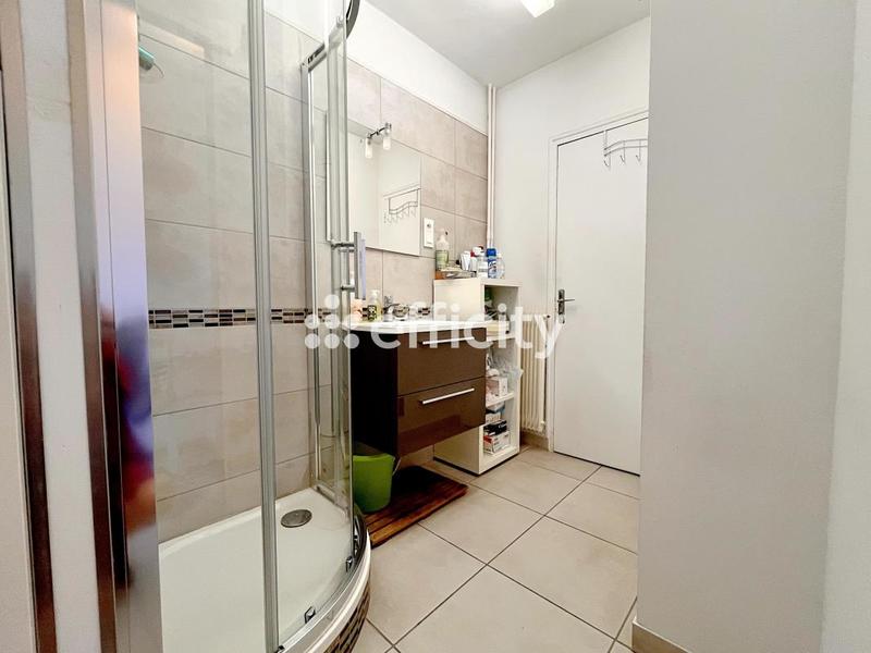 Appartement - 80 m² - 3 pièces