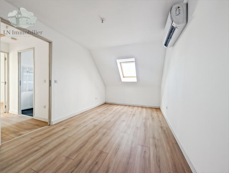 Maison - 97 m² - 5 pièces