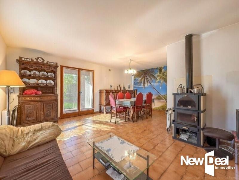 Propriété - 132 m² - 4 pièces