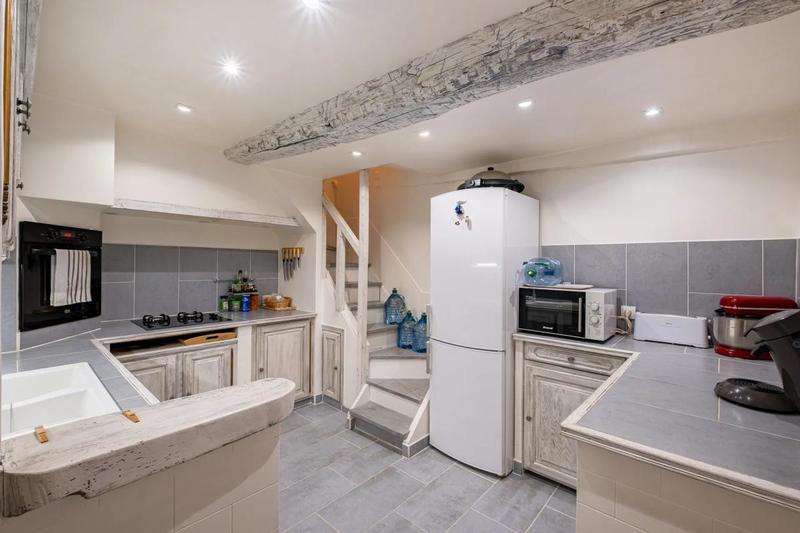 Appartement - 90 m² - 5 pièces