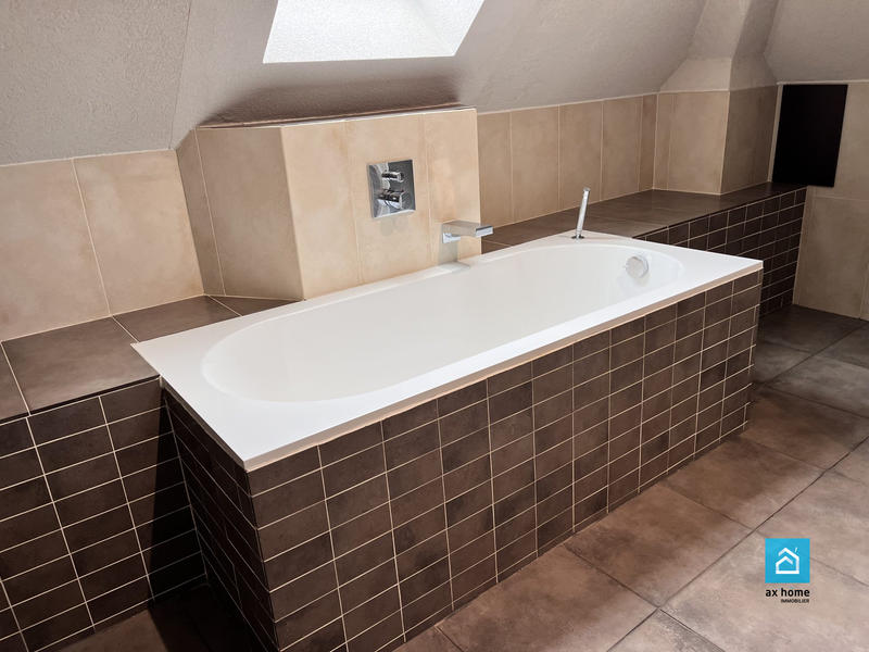 Maison contemporaine - 153 m² - 8 pièces