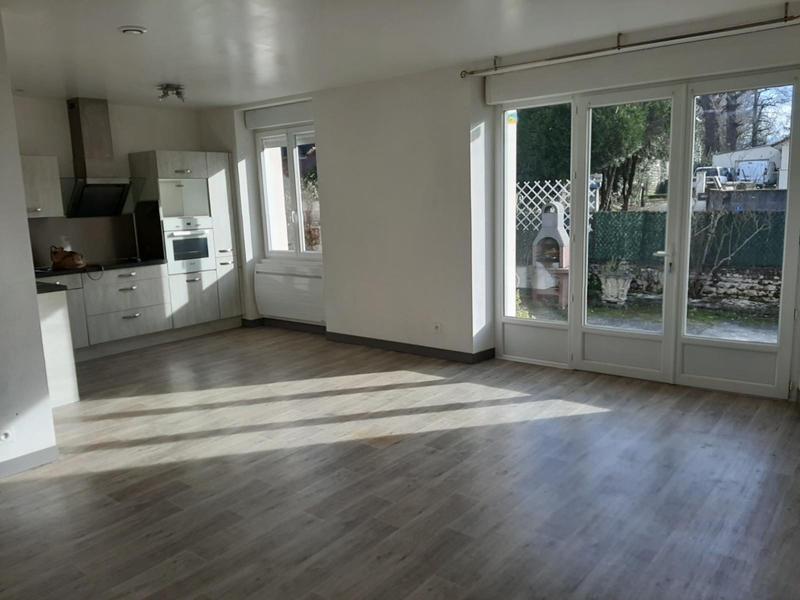 Maison - 96 m² - 4 pièces