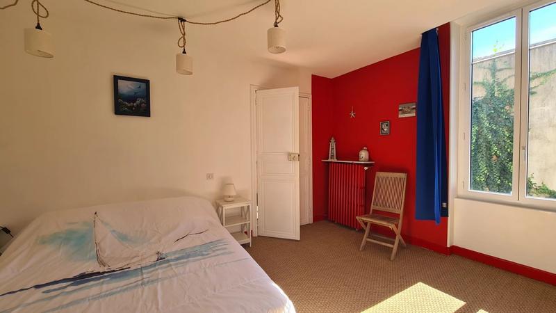 Maison - 213 m² - 7 pièces