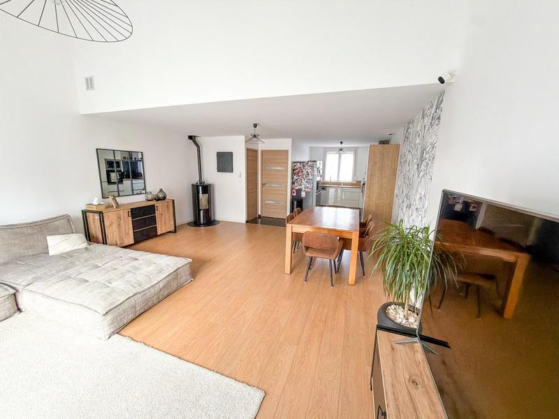 Maison - 100 m² - 5 pièces