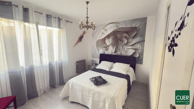 Maison - 245 m² - 9 pièces