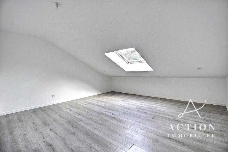 Maison - 180 m² - 7 pièces