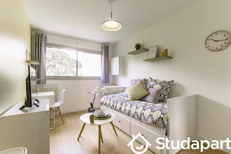 Chambre - 12 m² - 1 pièce