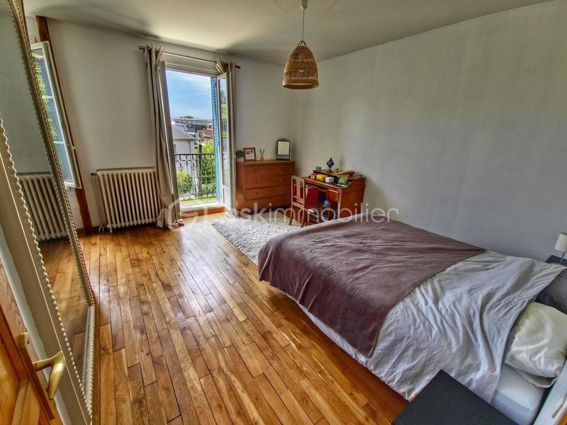 Maison - 136 m² - 5 pièces