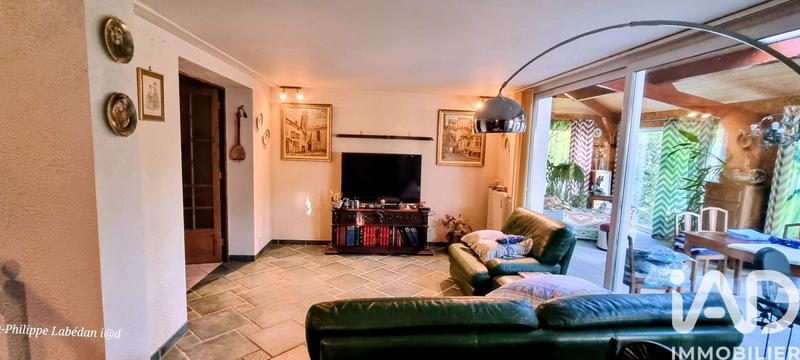 Maison - 260 m² - 7 pièces