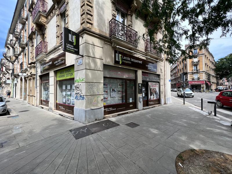 Local commercial - 85 m²