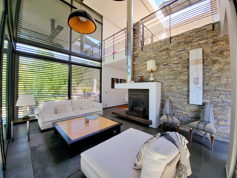 Propriété - 624 m² - 12 pièces