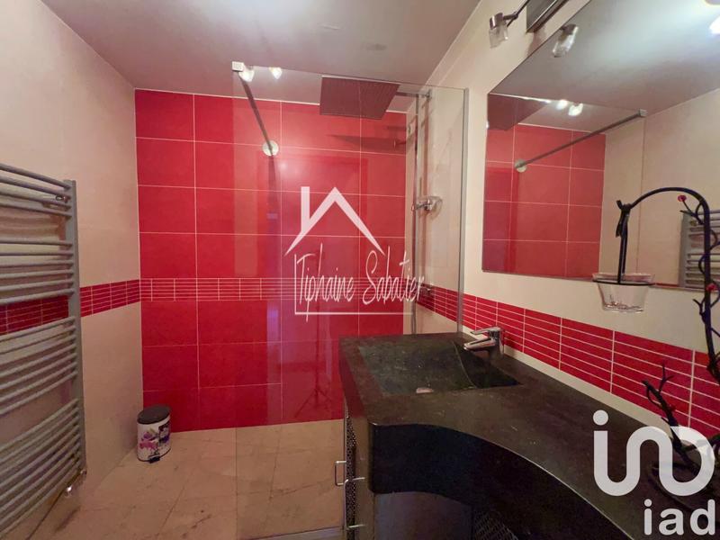 Maison - 206 m² - 7 pièces