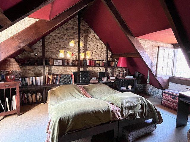 Maison - 257 m² - 8 pièces