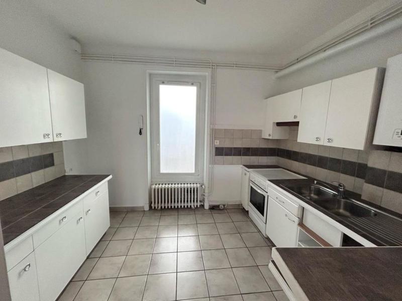 Appartement - 81 m² - 3 pièces