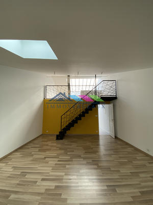 Maison - 239 m² - 7 pièces