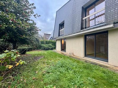 Maison - 195 m² - 10 pièces