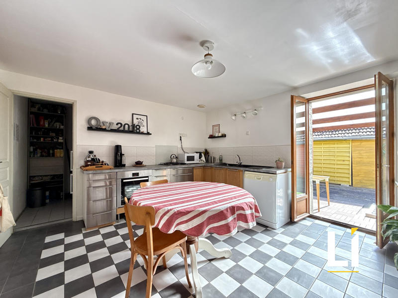 Appartement - 161 m² - 5 pièces