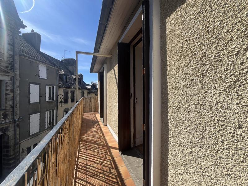 Maison - 93 m² - 5 pièces