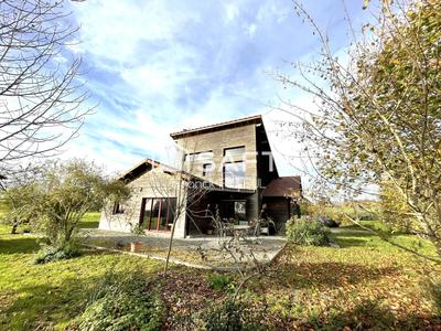 Maison - 156 m² - 5 pièces