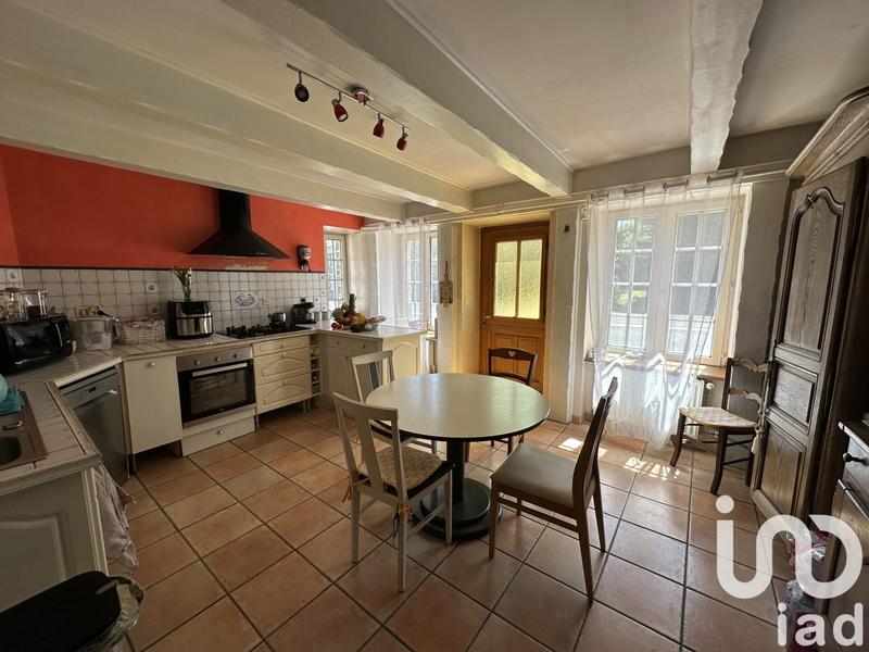 Maison - 203 m² - 5 pièces