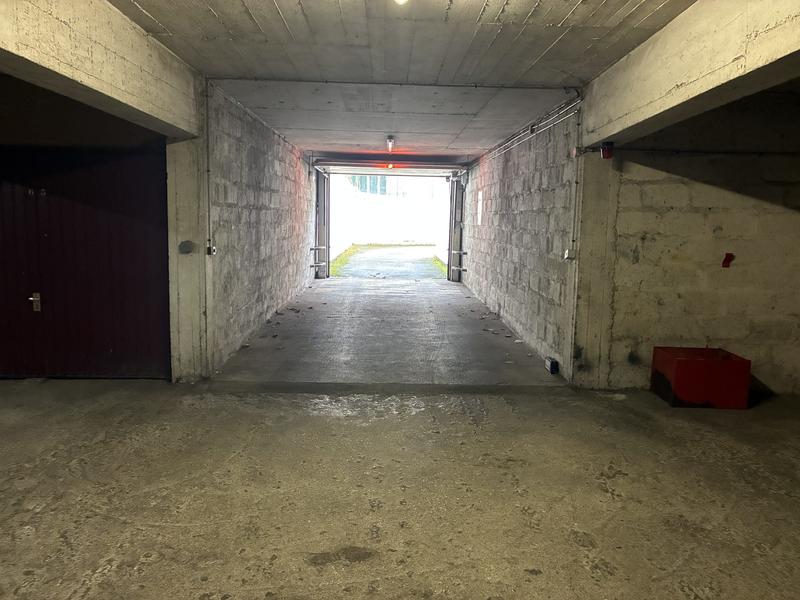 Parking / Garage - 14 m²