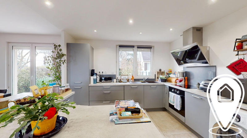 Maison - 96 m² - 6 pièces