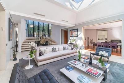 Hôtel particulier - 425 m² - 7 pièces