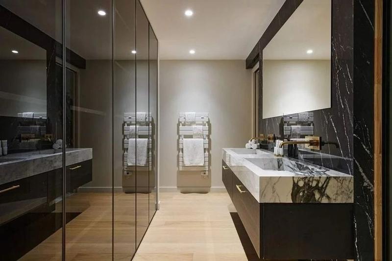 Villa - 330 m² - 7 pièces