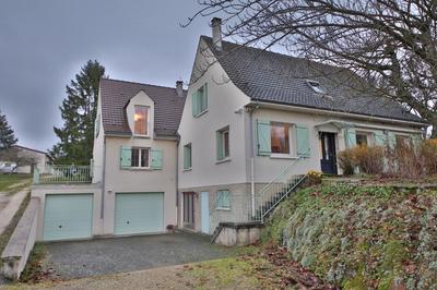 Maison - 211 m² - 10 pièces