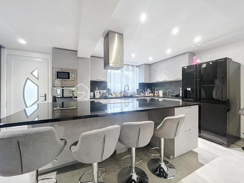 Maison traditionnelle - 103 m² - 4 pièces