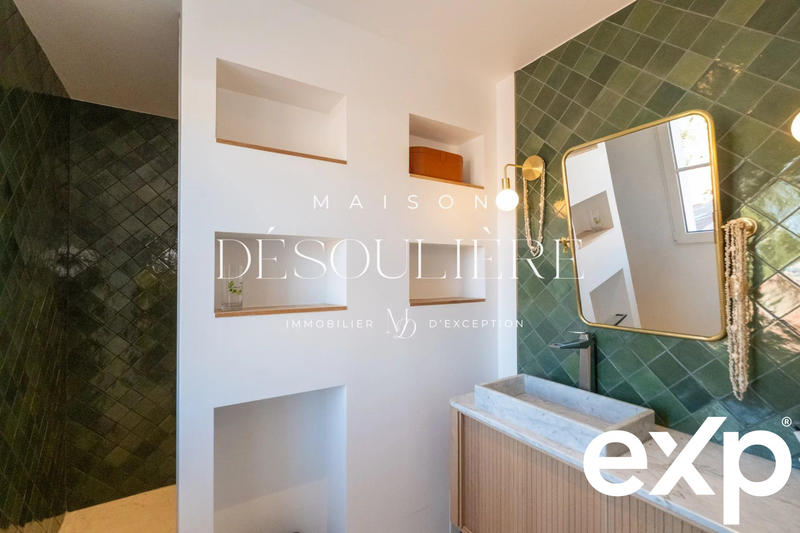 Villa - 200 m² - 7 pièces