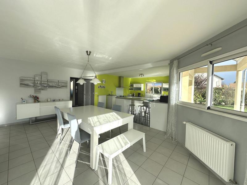 Maison - 270 m² - 7 pièces