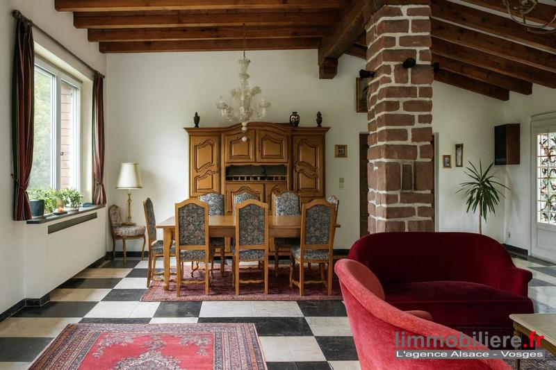 Maison - 272 m² - 9 pièces