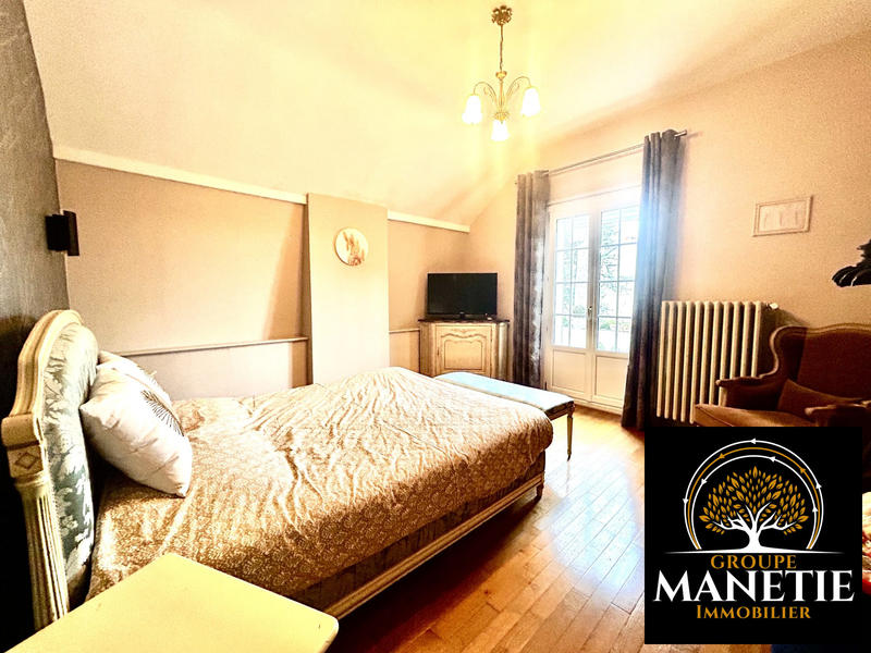 Maison traditionnelle - 135 m² - 7 pièces