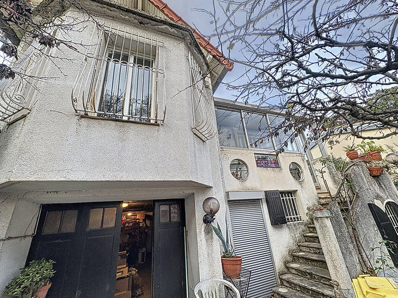 Maison - 92 m² - 4 pièces