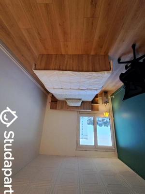 Chambre - 9 m² - 1 pièce