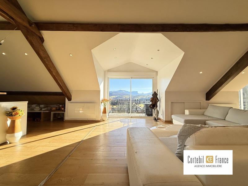 Maison - 512 m² - 11 pièces