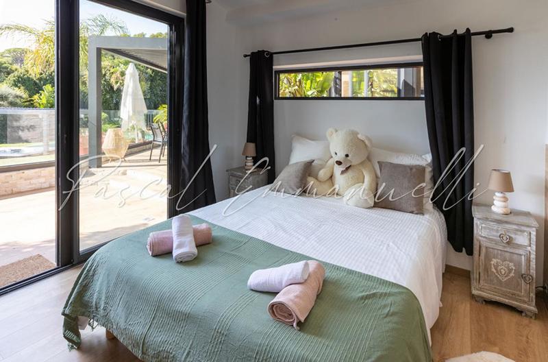 Villa - 410 m² - 8 pièces