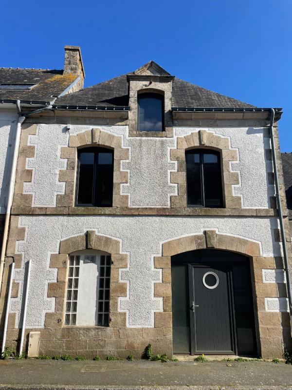 Maison - 310 m² - 9 pièces