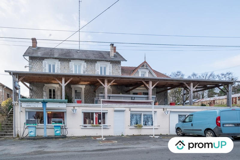 Maison - 346 m² - 18 pièces