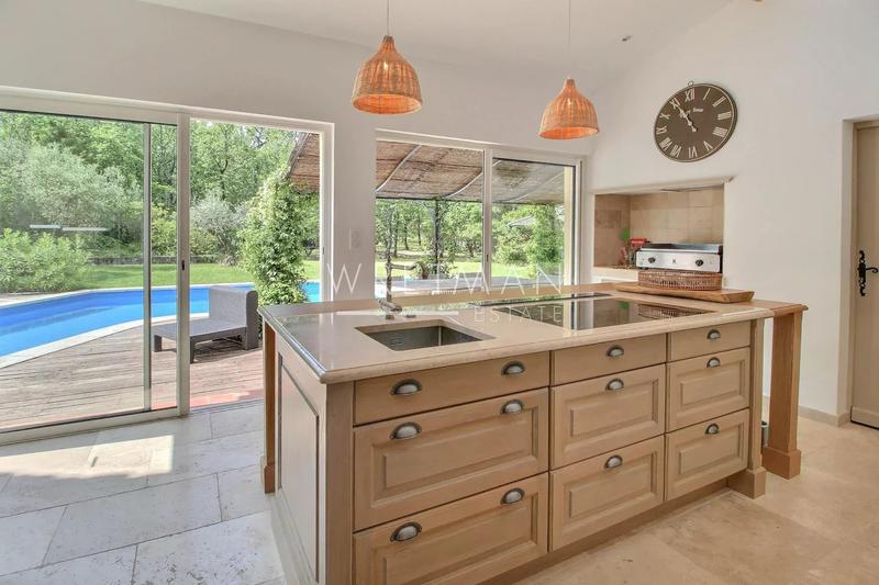 Villa - 198 m² - 7 pièces