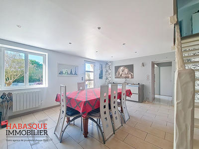 Maison - 143 m² - 6 pièces